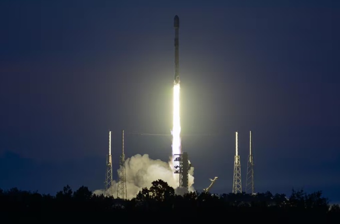 Cohete SpaceX Falcon 9 en Cabo Cañaveral.