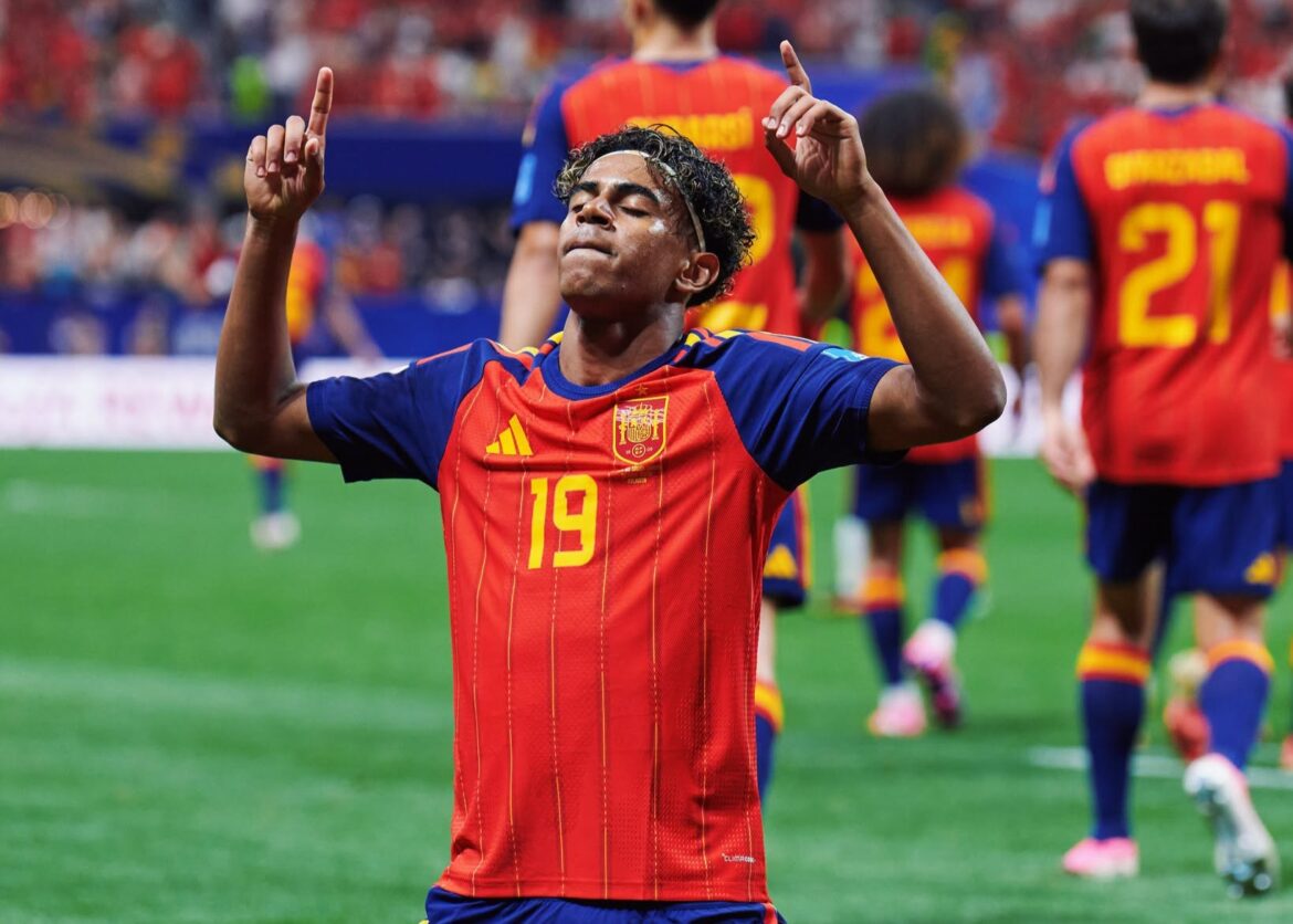 Lamine Yamala enfrenta a la Selección de Austria por el pase a Octavos de final del Mundial. (Foto: Selección Española de Fútbol)
