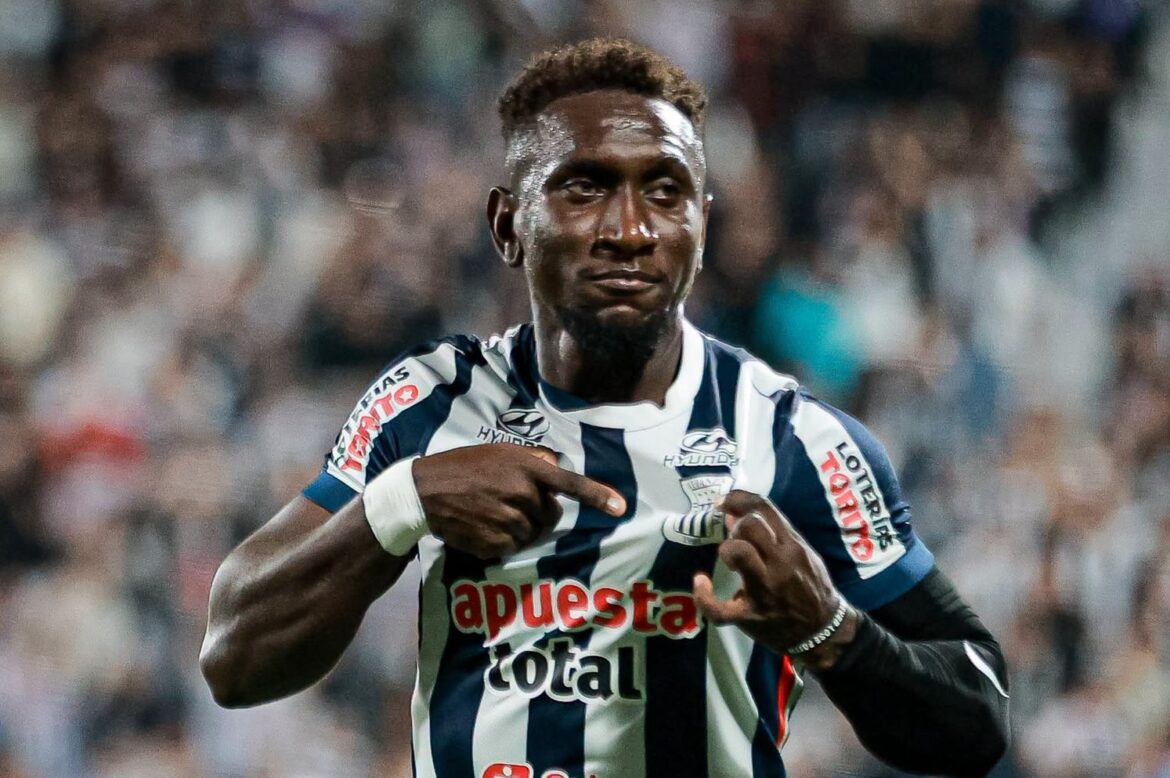 Eryc Castillo anotó los dos goles de la victoria de Alianza Lima ante Sport Huancayo. (Foto: Alianza Lima)