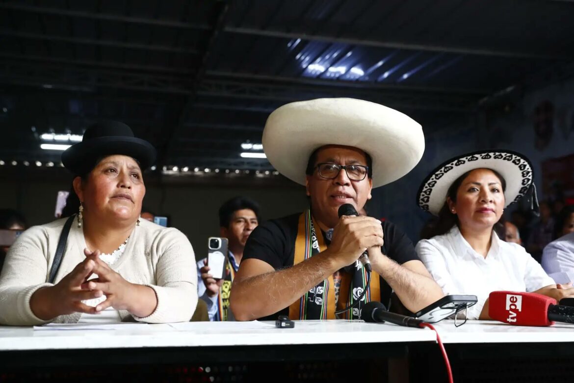 Roberto Sánchez anuncia protestas para Fiestas Patrias y rechaza ley de fuero militar