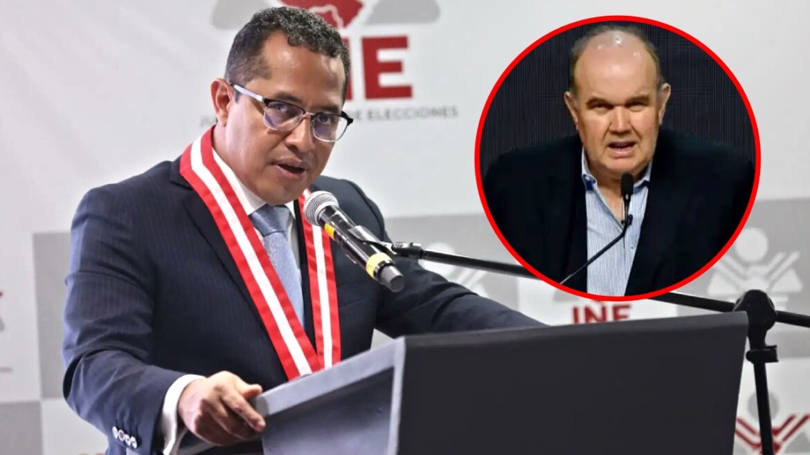 Roberto Burneo, jefe del JNE, habló sobre situación de Rafael López Aliaga para ERM 2026. Foto: composición Caretas/Andina