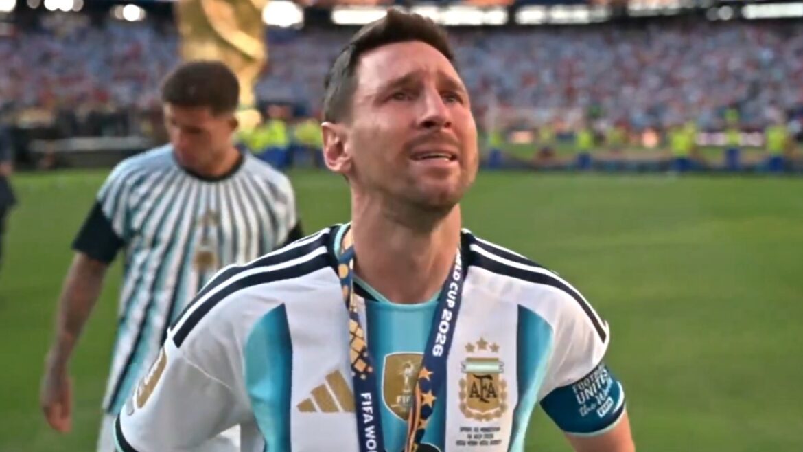 Lionel Messi no pudo contener las lágrimas tras recibir la medalla de subcampeón en el Mundial 2026. Foto: captura de pantalla