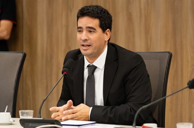 Adrián Ravier - arancelaria