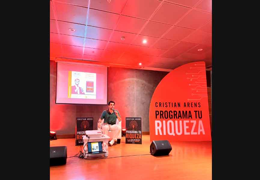 Cristian Arens - educación financiera