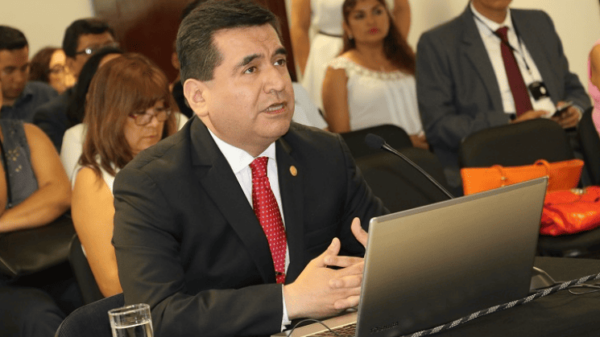 Carlos Loyola