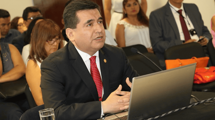 Carlos Loyola