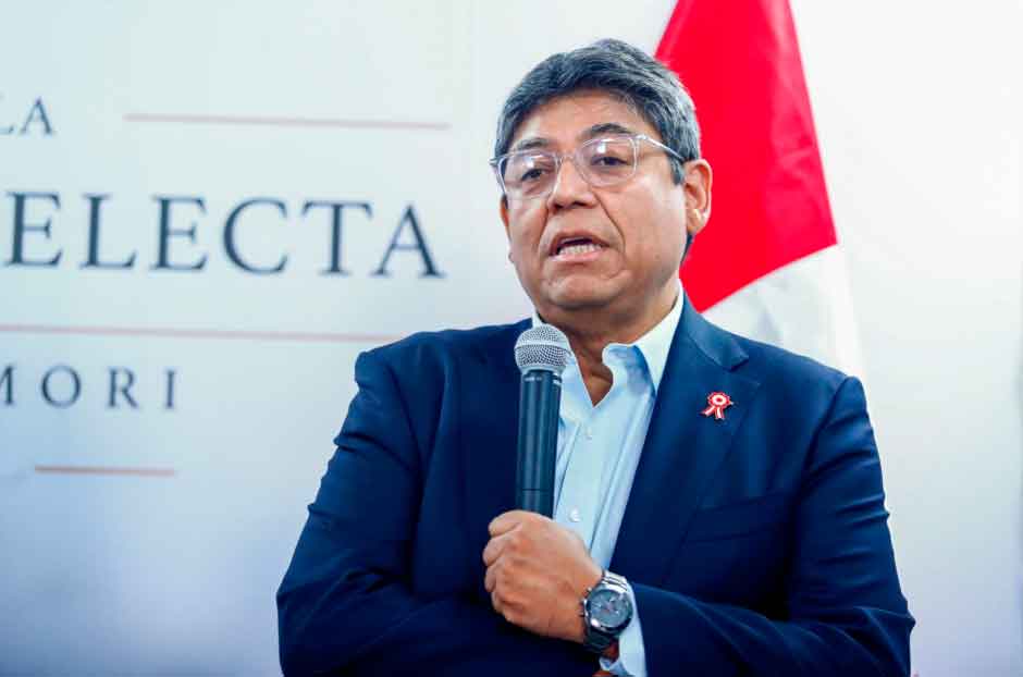 Elmer Cuba