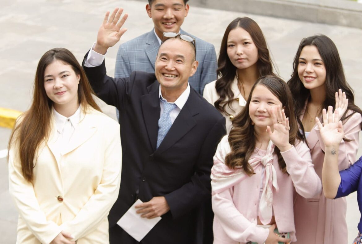 ¿Cómo llegaron las hijas de Keiko Fujimori al Congreso?