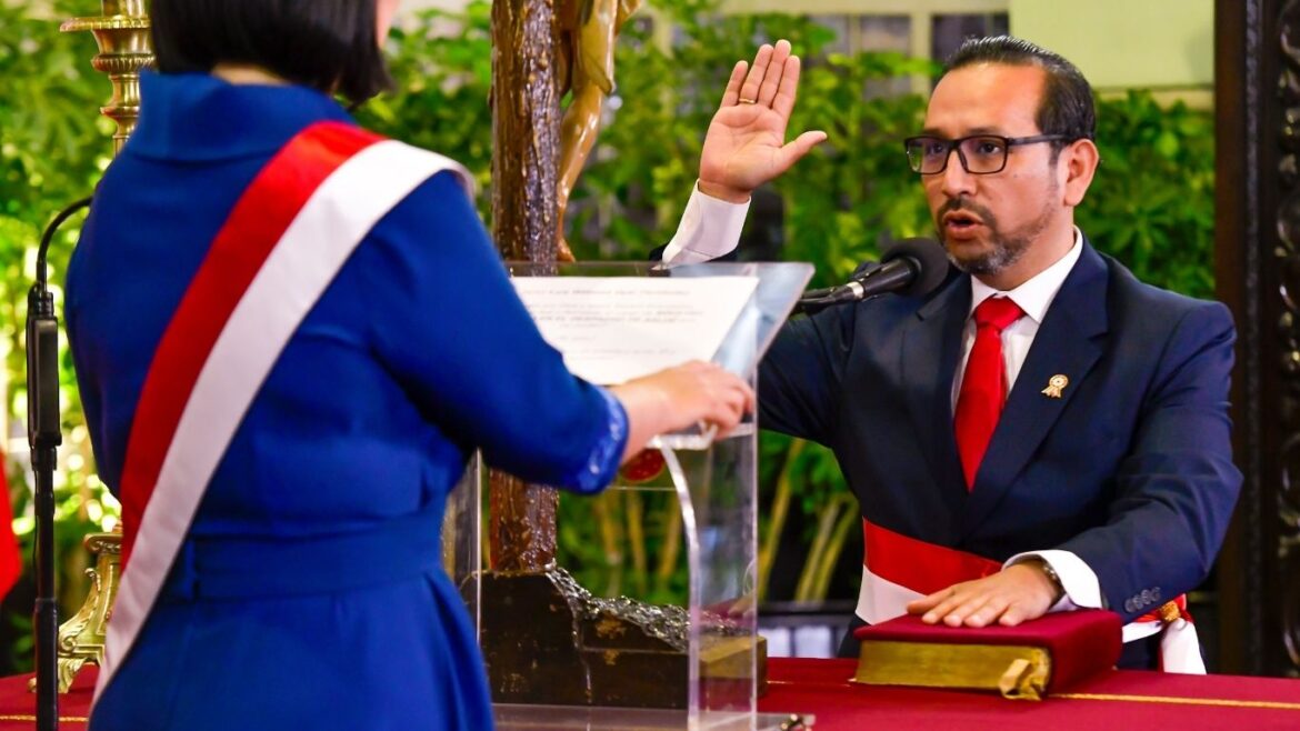 Luis Dyer, Ministro de Salud