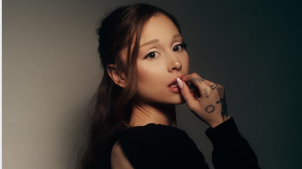 Ariana Grande durante la promoción de “Petal”, su nuevo álbum que marca una nueva etapa en su carrera musical.