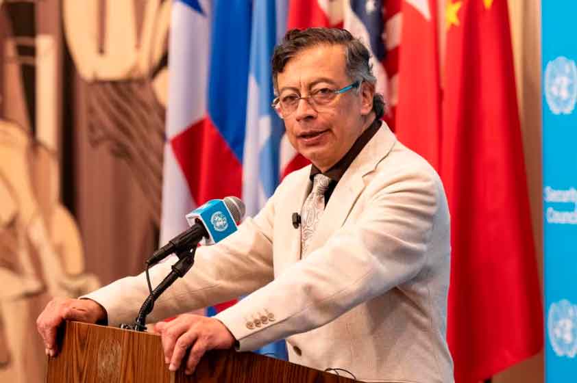 Gustavo Petro - Chiquito Malo
