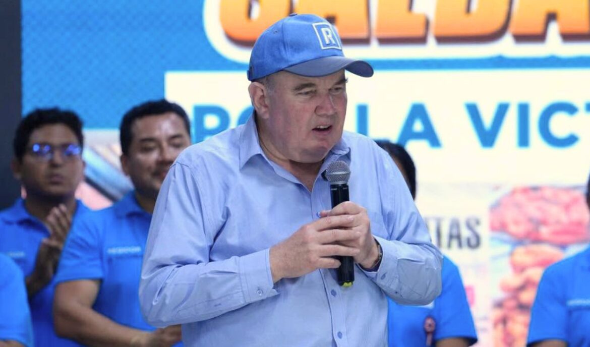 Rafael López Aliaga se mantiene como candidato a primer regidor de Lima por Renovación Popular. Foto: Facebook