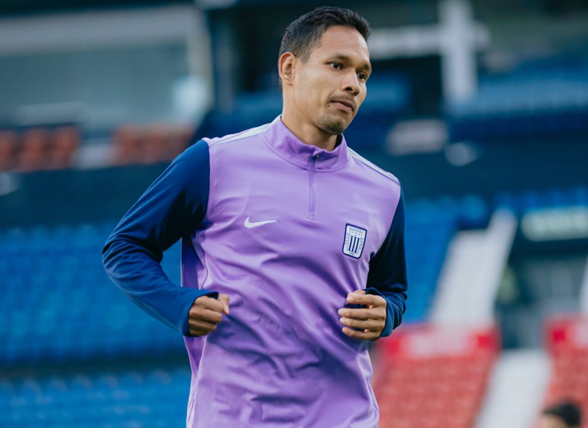 Renzo Garcés podría estar en el cotejo ante FBC Melgar en Arequipa. (Foto: Alianza Lima)