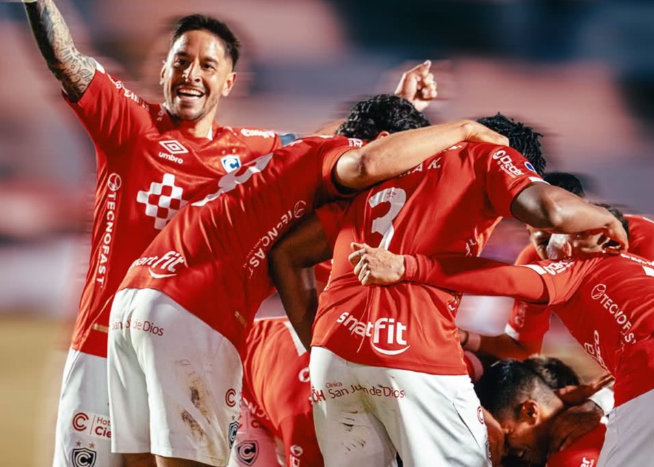 Cienciano volvió a los cuartos de final de la Copa Sudamericana después de 23 años. (Foto: Cienciano)