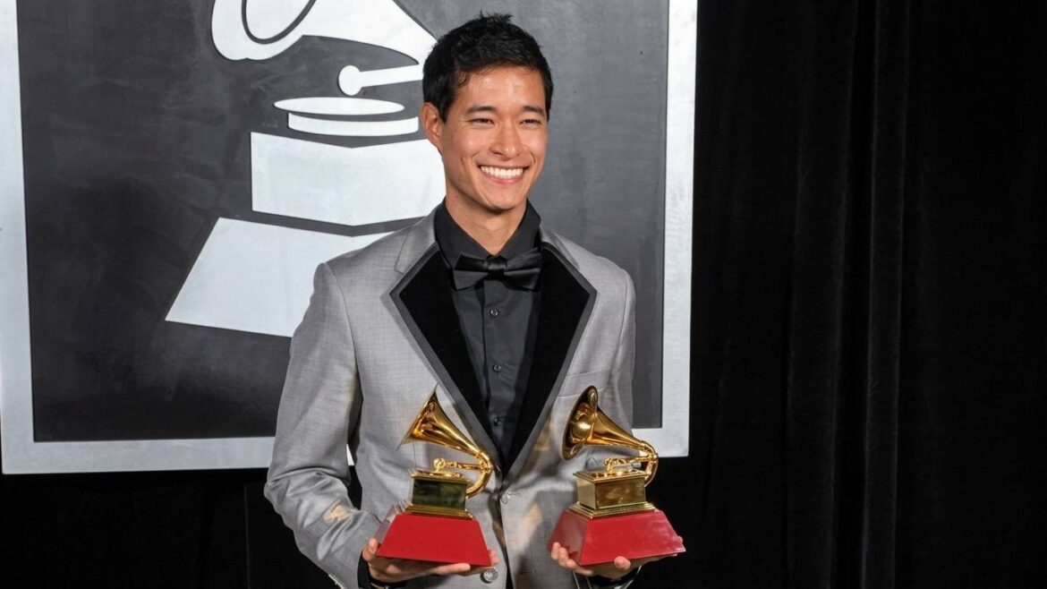 Artistas peruanos se preparan para competir por un lugar en los Latin Grammy 2026 con propuestas innovadoras y diversas.