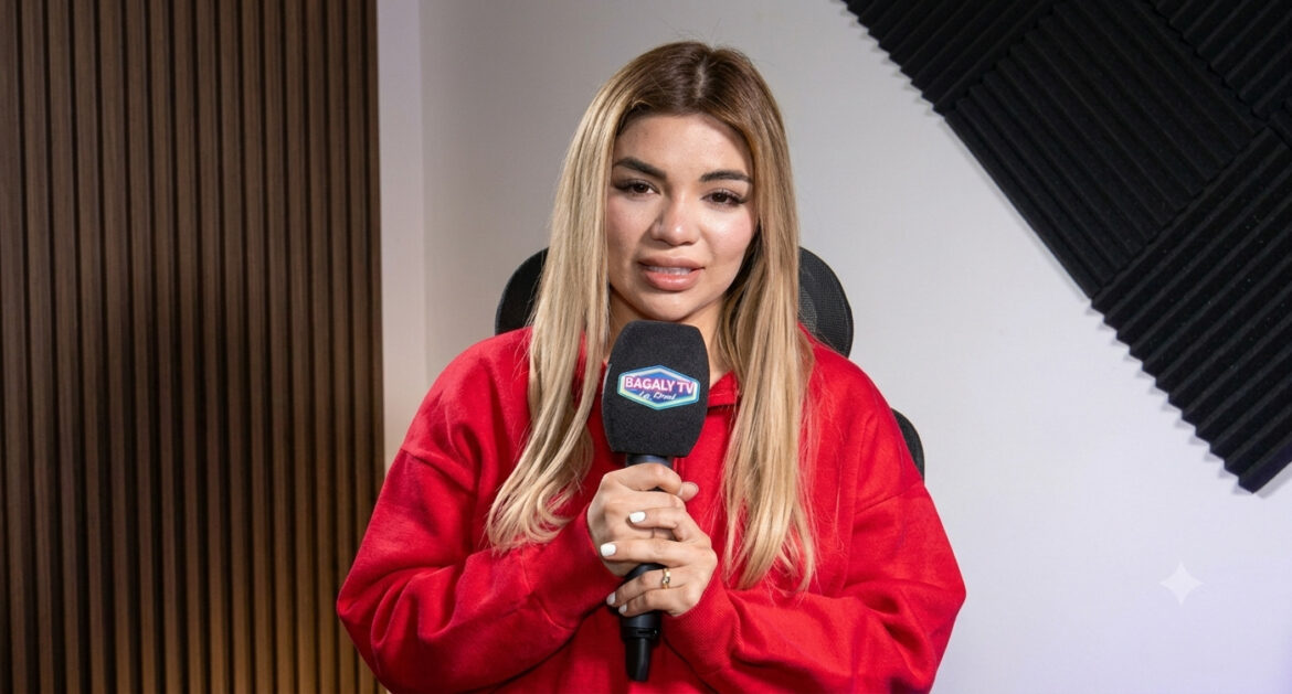 Naldy Saldaña durante su aparición pública tras denunciar a César Sánchez Chaveta, exdirector musical de La Bella Luz.