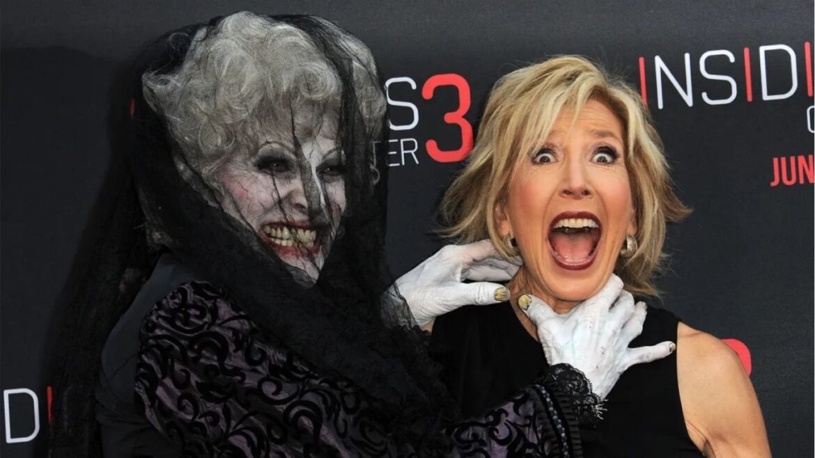 Lin Shaye durante la promoción de “La noche del demonio: Están entre nosotros”, nueva película de terror de la saga Insidious.