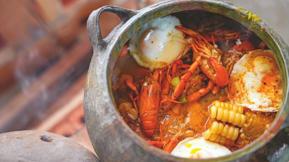 La gastronomía de Arequipa combina ingredientes locales y técnicas que se han transmitido entre generaciones.