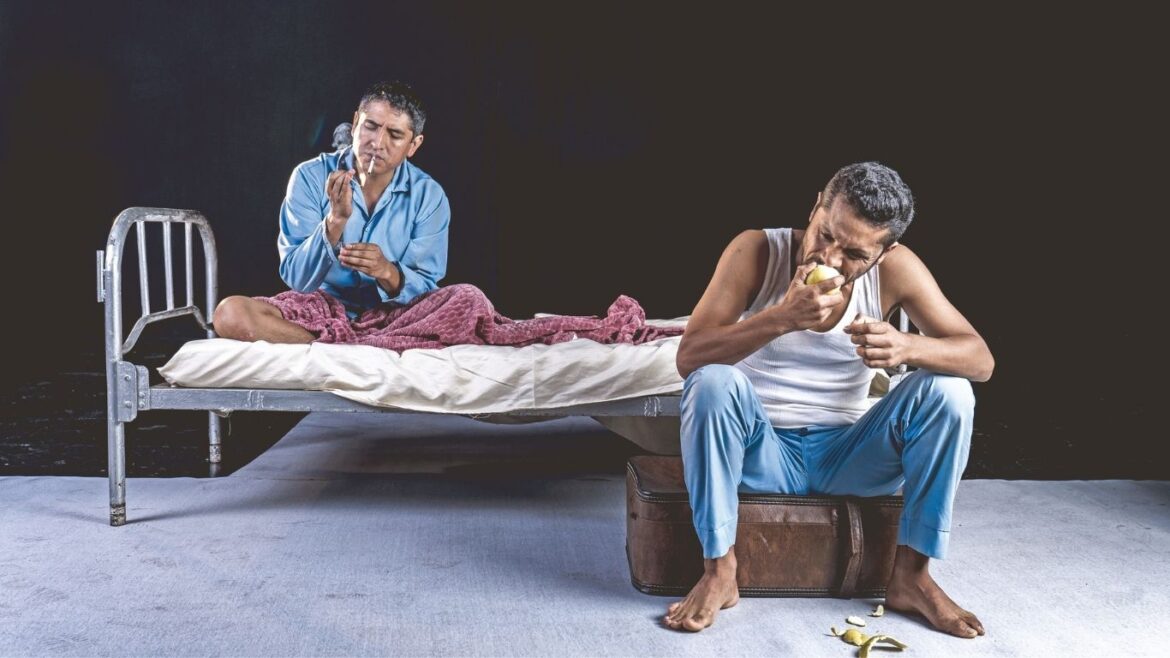 reúne a dos generaciones de la dramaturgia y el teatro peruano en un homenaje a César Vega Herrera.