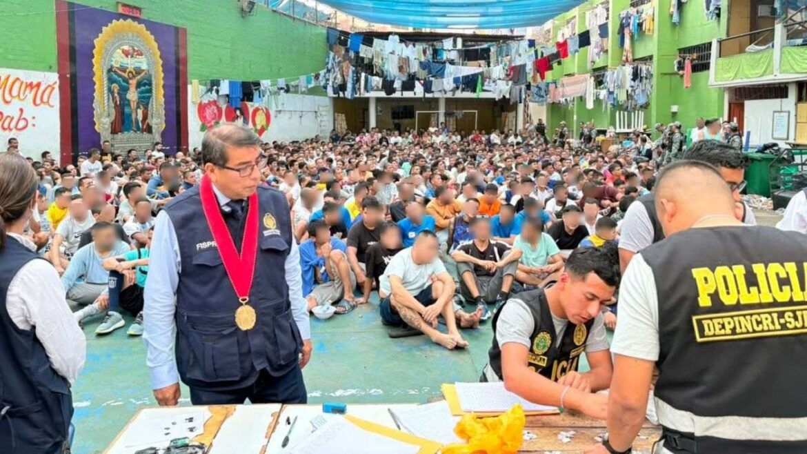 Requisa en el penal Castro Castro liderada por la PNP, INPE y Fiscalía. Foto: Ministerio Público