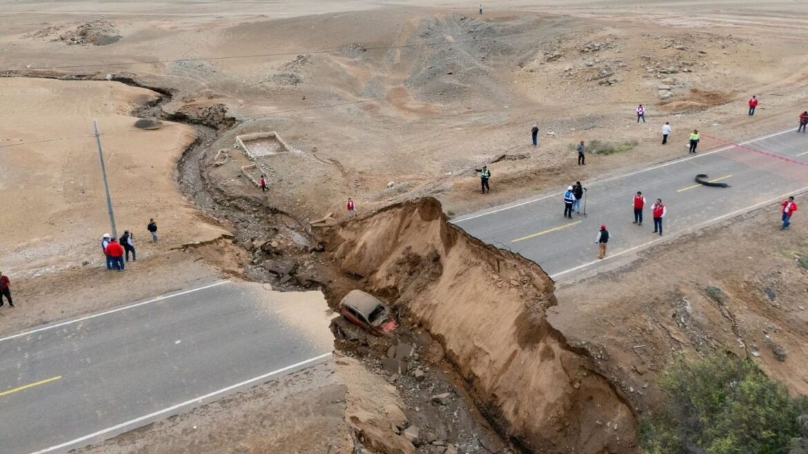 Panamericana Sur: carretera Costanera queda destruida tras huaico. Foto: Gobierno Regional de Moquegua
