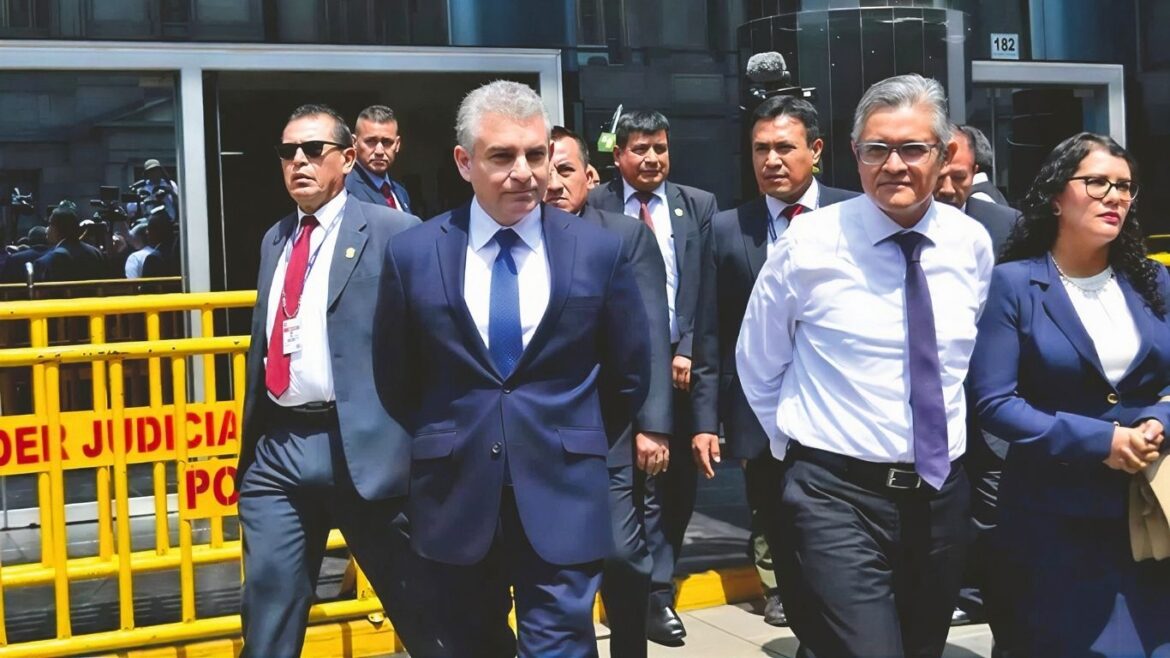 En la foto, Rafael Vela y José Domingo Pérez cuando eran los todopoderosos fiscales del caso Lava Jato.