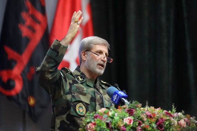 omandante en jefe del Ejército iraní, Amir Hatami - soldado estadounidense