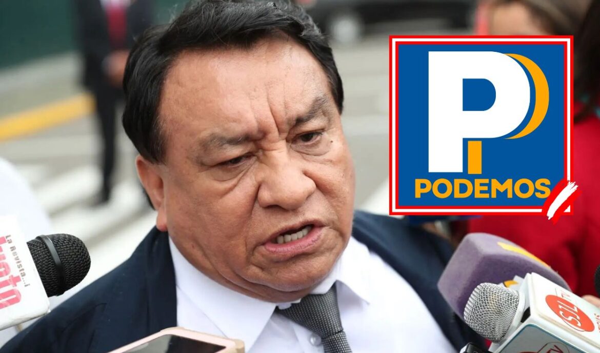 José Luna Gálvez es el líder del partido Podemos Perú. Foto: composición Caretas