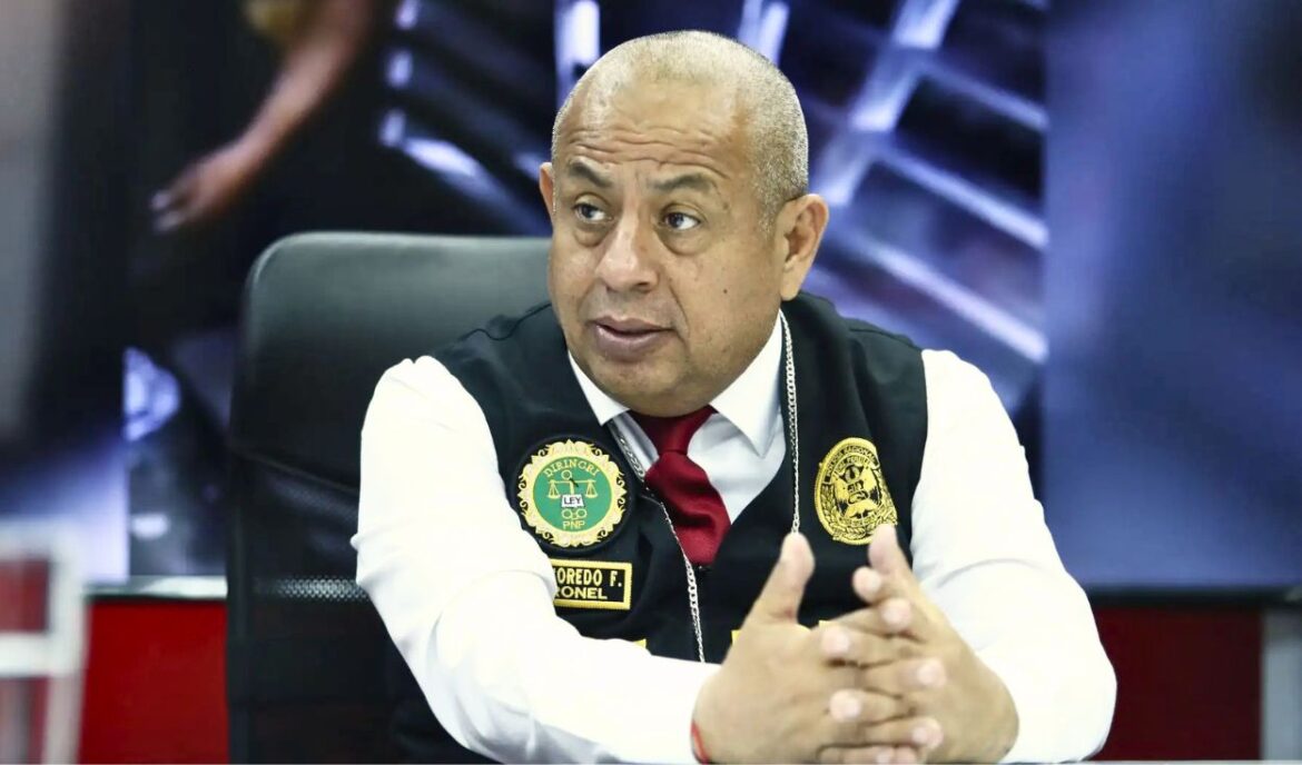 Separan a Víctor Revoredo de la jefatura de la Dirincri. Foto: Andina