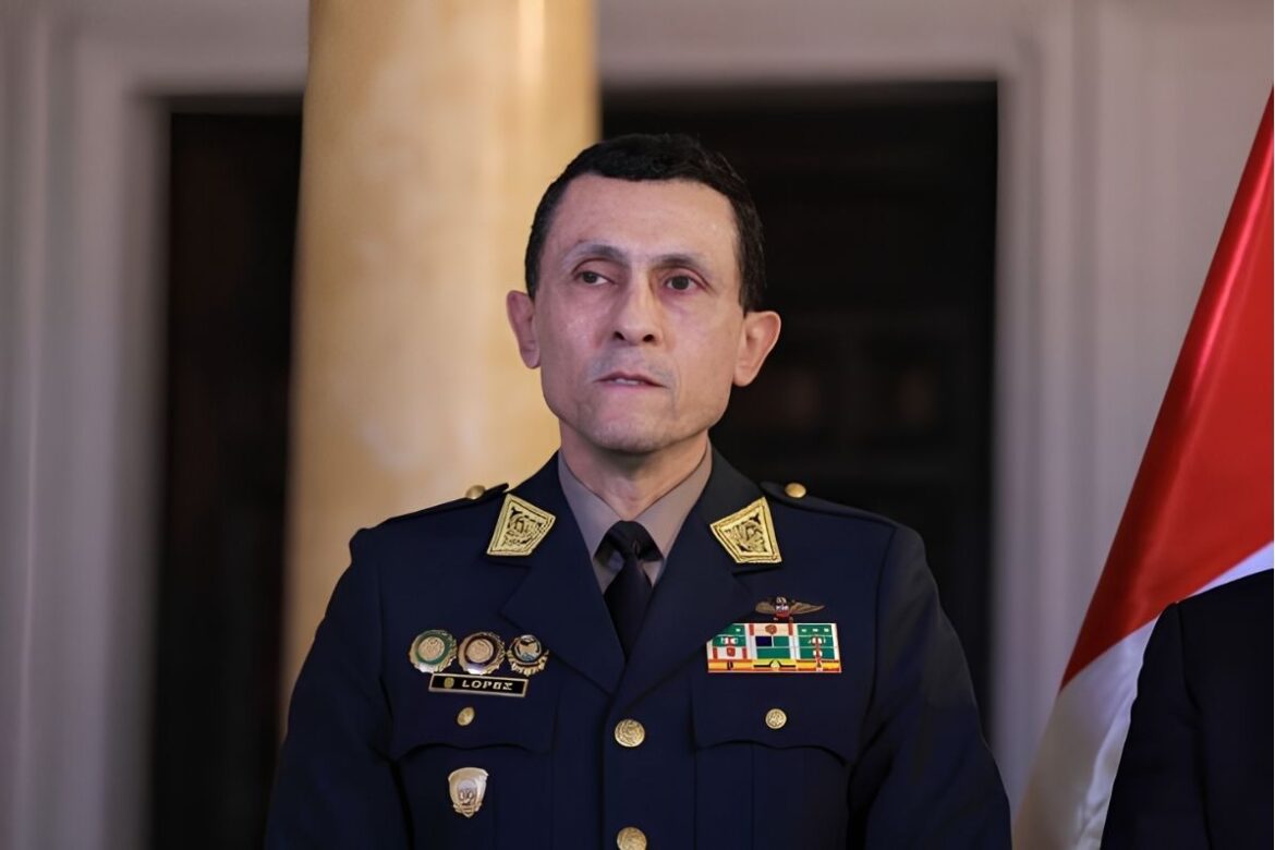 Fredy López Mendoza como nuevo comandante general de la Policía Nacional del Perú (PNP).