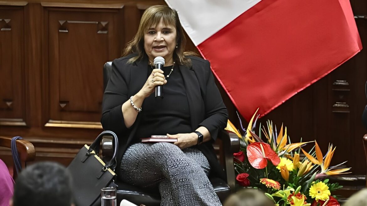 Carmen Lozada