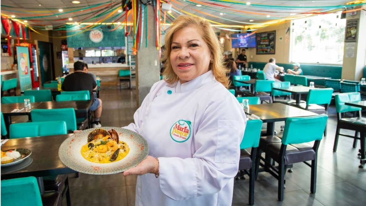 María Pastor en su cevichería de Jesús María, donde construyó una historia ligada a la gastronomía peruana.