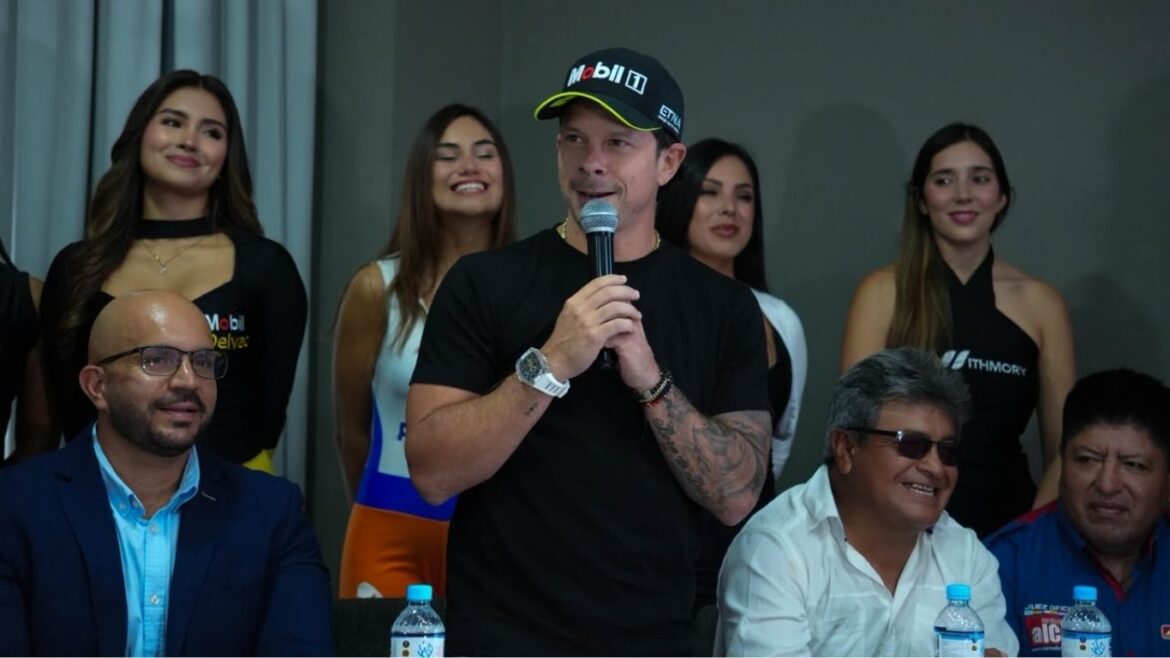 Mario Hart durante la conferencia de prensa del Truckers Day 2026, donde aceptó el reto de los camioneros peruanos.