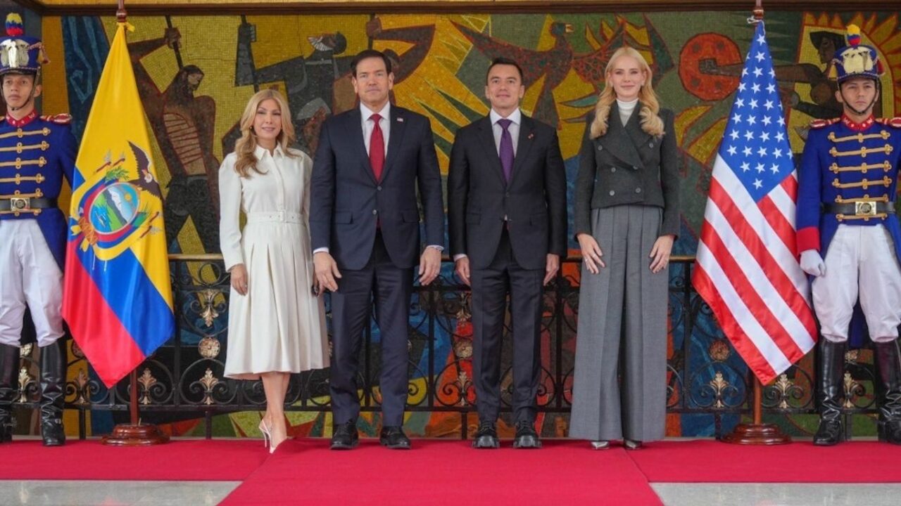 Marco Rubio fue recibido en Ecuador por Daniel Noboa y la primera dama. Foto: X