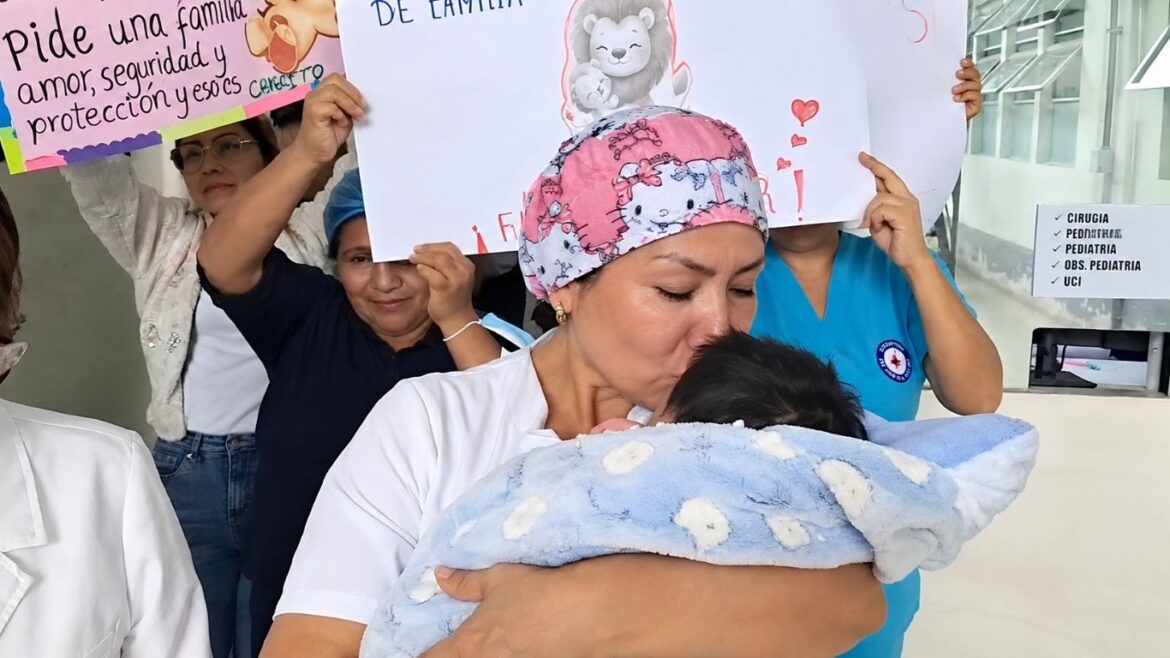 Toñito será acogido por la enfermera que lo cuidó al nacer. Foto: Hospital San Juan de Lurigancho