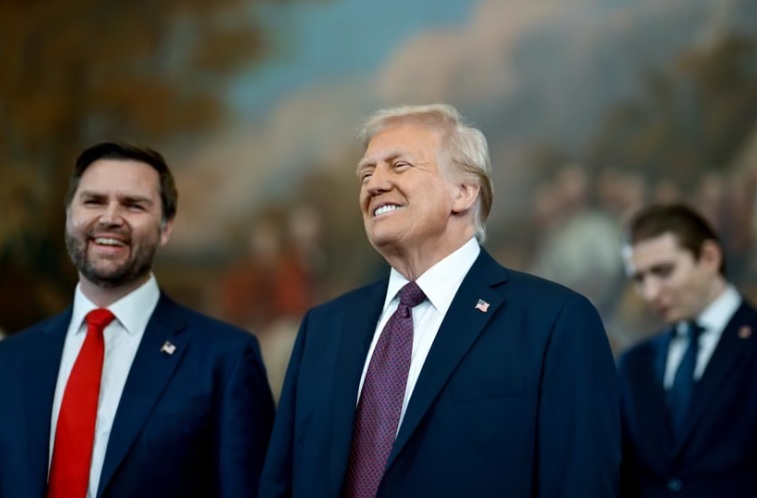 Trump - poner su nombre al estrecho de Ormuz