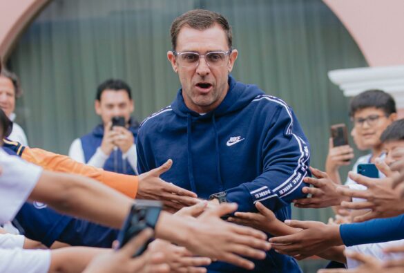 La Liga 1 descartó abrir un proceso disciplinario contra Pablo Guede y Miguel Rondelli tras sus críticas al arbitraje. (Foto: Club Alianza Lima)