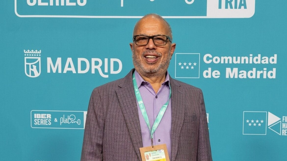Hugo Coya, director general de Del Barrio Producciones, participa en Iberseries 2026 en Madrid.