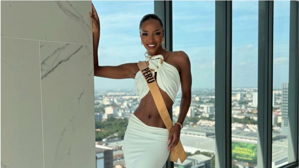Zuliet Seminario desfila con un traje de baño verde durante la final del Miss Grand International 2026 en Tailandia.