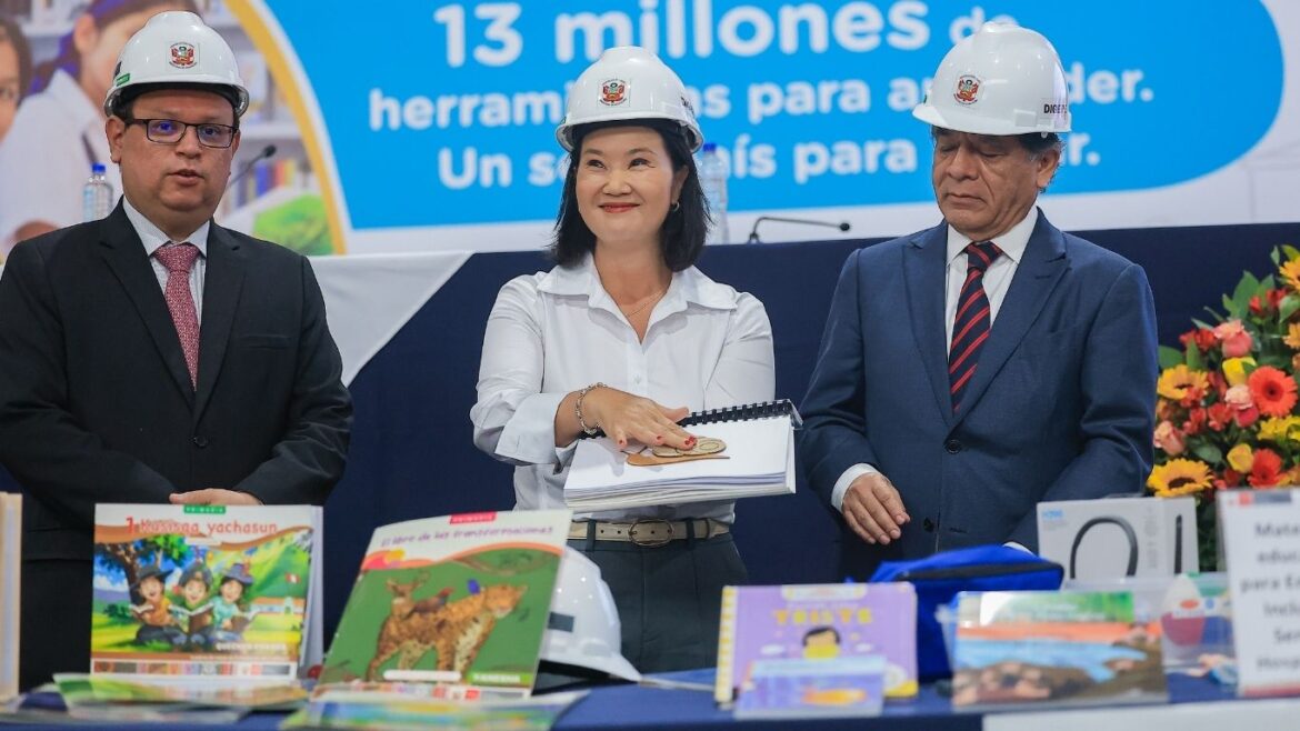 Keiko Fujimori presentó los materiales educativos para 2027. Foto: Presidencia