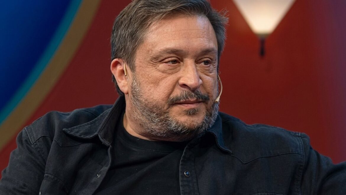 Hernán Casciari, escritor argentino y fundador de Orsai, proyecto vinculado con la producción independiente de cine y series.