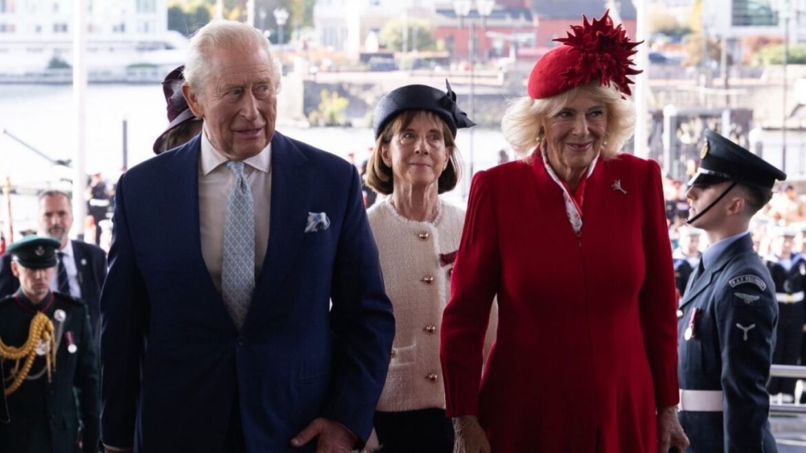 El rey Carlos III y Camilla presidieron en el Castillo de Windsor la cena de gala ofrecida al sultán omaní, Haitham bin Tarik.