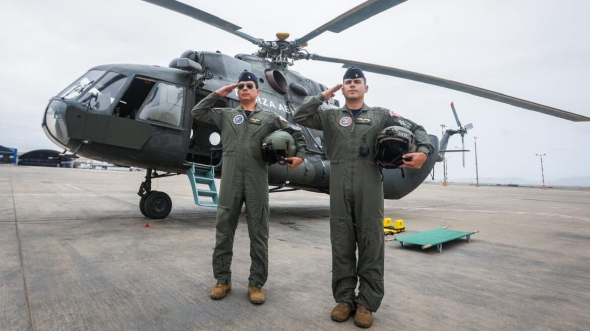 El Gobierno peruano presentó el 'papacóptero'. Foto: Mindef