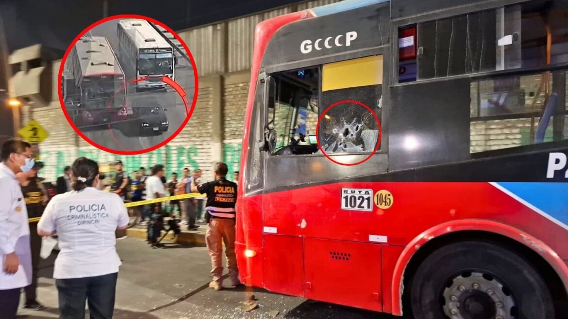 Bus lleno de pasajeros fue atacado en el Cercado de Lima. Foto: composición Caretas/Kate Juárez/Panamericana