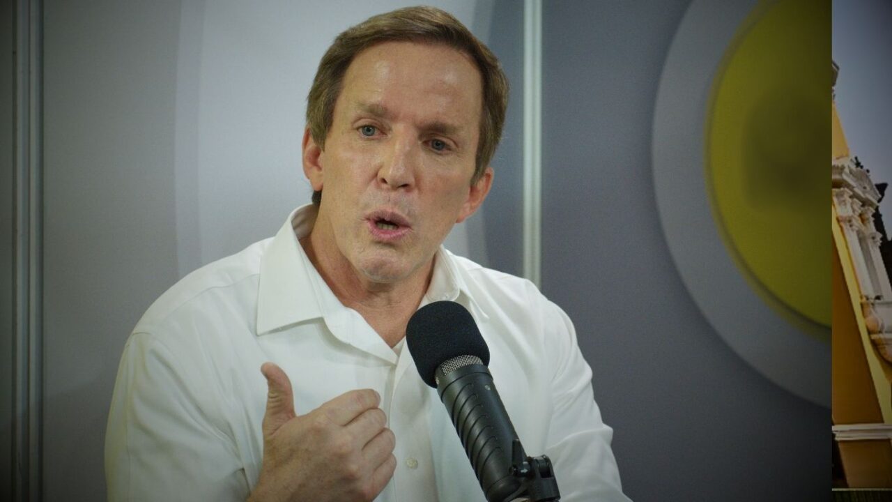 Francis Allison espera que las actas impugnadas mejore sus puntos en los resultados de la ONPE. Foto: Jesús Maza / Caretas