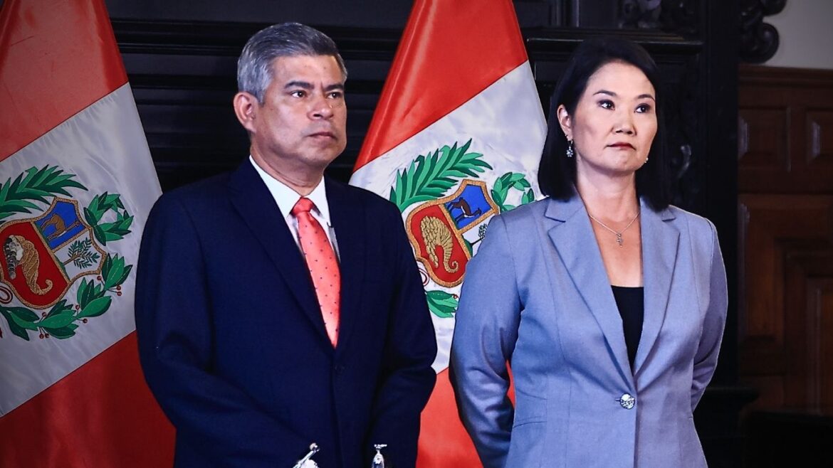 ¿Luis Galarreta dejará la PCM? Senador de Fuerza Popular responde a rumores sobre cambios en el gabinete. Foto: Presidencia / composición Caretas.